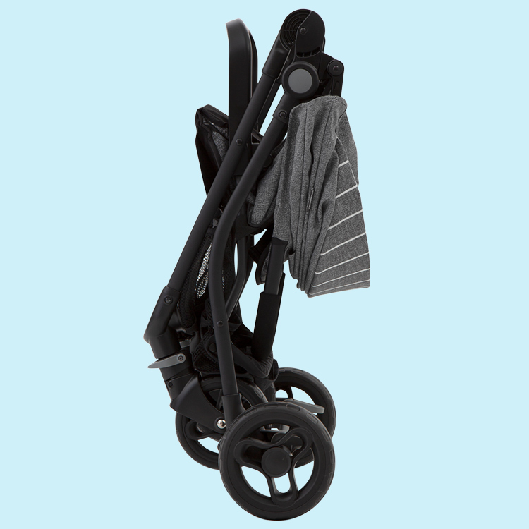 Graco Breaze Lite 2 compactly folded