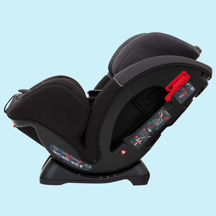 Seggiolino auto Graco Enhance in 1 delle sue 4 posizioni di reclinazione